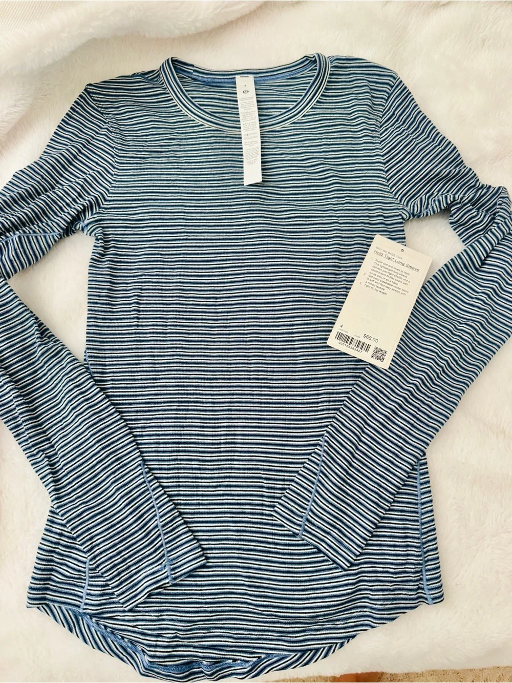Lululemon Hold Tight Long-Sleeve Shirt size 4/ NWT